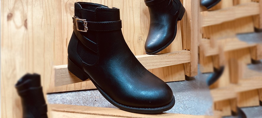 BOTTINES