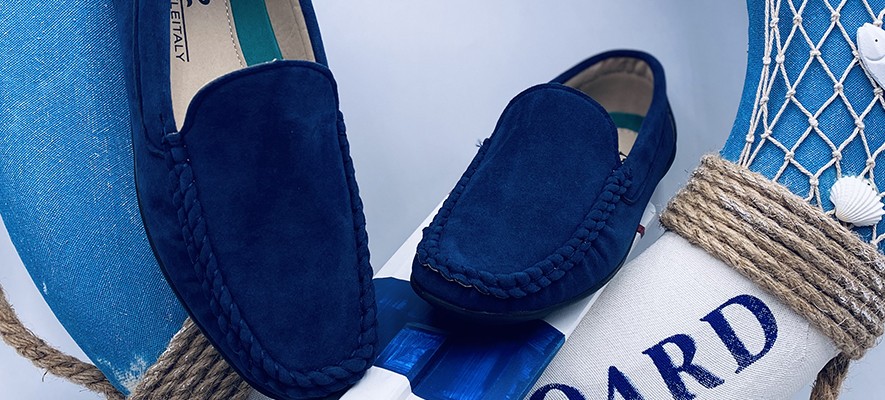 MOCASSINS